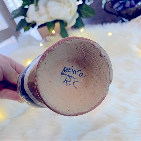 Tonala Mid-Century Mexican Folk Art Pottery HandPainted Signed Pitcher Vase Art - Picture 6 of 17